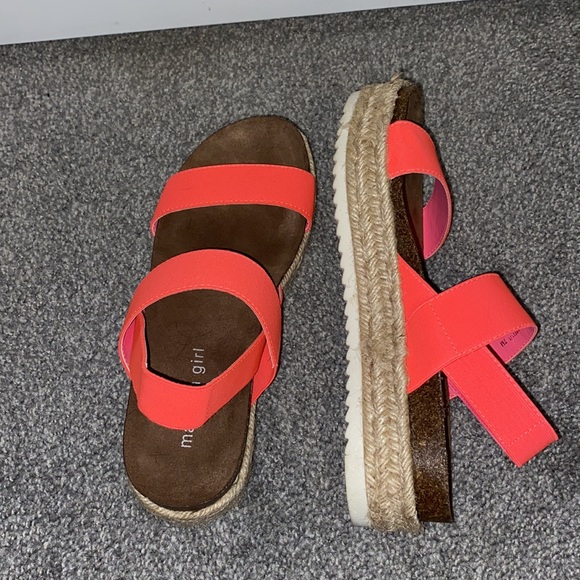 Platform sandals - Picture 3 of 3